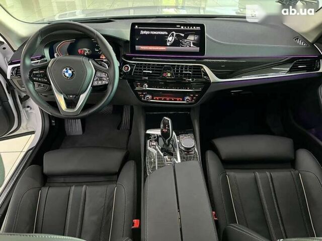 БМВ 5 Серія, об'ємом двигуна 3 л та пробігом 22 тис. км за 63900 $, фото 19 на Automoto.ua