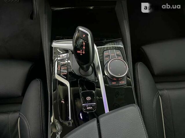 БМВ 5 Серія, об'ємом двигуна 3 л та пробігом 22 тис. км за 63900 $, фото 16 на Automoto.ua
