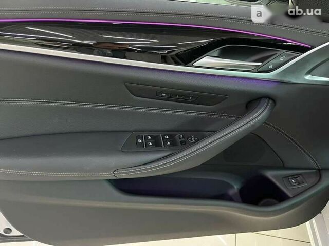 БМВ 5 Серія, об'ємом двигуна 3 л та пробігом 22 тис. км за 63900 $, фото 9 на Automoto.ua