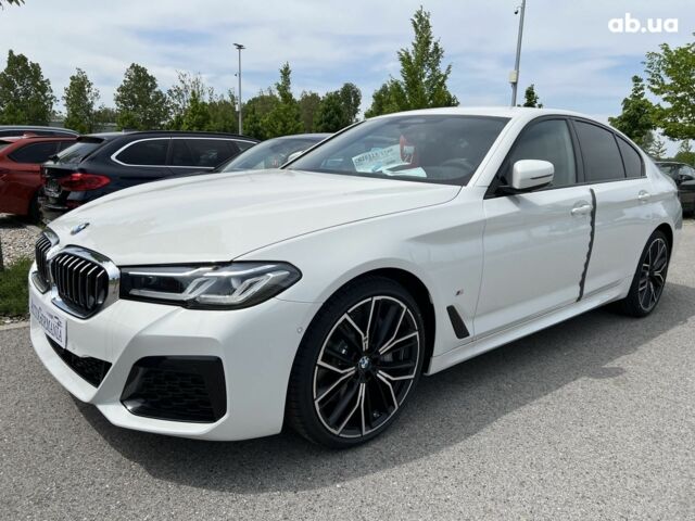 БМВ 5 Серия 2023 в Киеве на Automoto.ua БМВ 5 Серия, объемом двигателя 2 л и пробегом 1 тыс. км за 83314 $, фото 12 на Automoto.ua