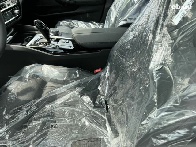 БМВ 5 Серия 2023 в Киеве на Automoto.ua БМВ 5 Серия, объемом двигателя 2 л и пробегом 1 тыс. км за 83314 $, фото 26 на Automoto.ua