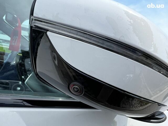 БМВ 5 Серия 2023 в Киеве на Automoto.ua БМВ 5 Серия, объемом двигателя 2 л и пробегом 1 тыс. км за 83314 $, фото 8 на Automoto.ua