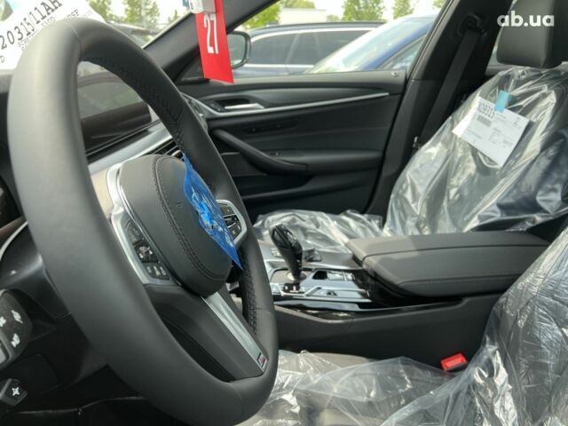 БМВ 5 Серия 2023 в Киеве на Automoto.ua БМВ 5 Серия, объемом двигателя 2 л и пробегом 1 тыс. км за 83314 $, фото 21 на Automoto.ua