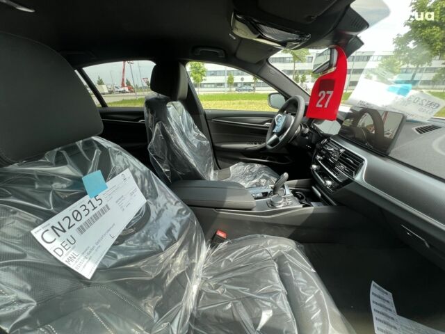 БМВ 5 Серия 2023 в Киеве на Automoto.ua БМВ 5 Серия, объемом двигателя 2 л и пробегом 1 тыс. км за 83314 $, фото 3 на Automoto.ua