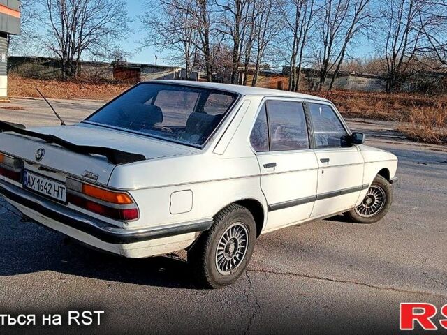 БМВ 5 Серия, объемом двигателя 1.8 л и пробегом 333 тыс. км за 1100 $, фото 2 на Automoto.ua