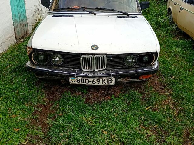 БМВ 5 Серия, объемом двигателя 2 л и пробегом 205 тыс. км за 1000 $, фото 1 на Automoto.ua