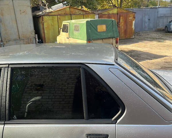 БМВ 5 Серія, об'ємом двигуна 2 л та пробігом 400 тис. км за 1213 $, фото 1 на Automoto.ua