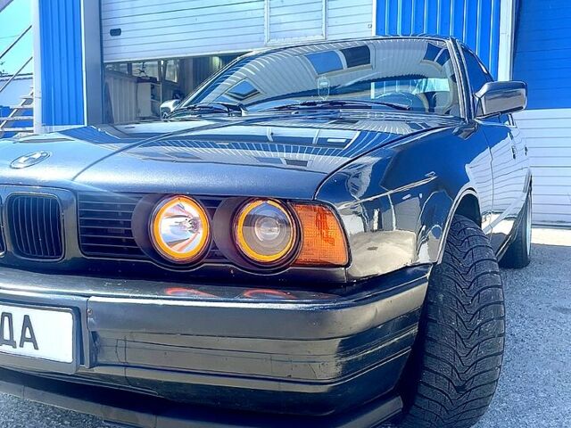 БМВ 5 Серия, объемом двигателя 3 л и пробегом 218 тыс. км за 4500 $, фото 2 на Automoto.ua