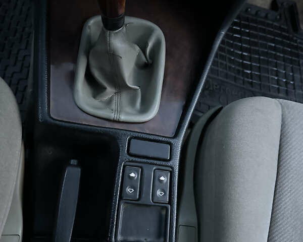 БМВ 5 Серия, объемом двигателя 2.5 л и пробегом 300 тыс. км за 3600 $, фото 12 на Automoto.ua