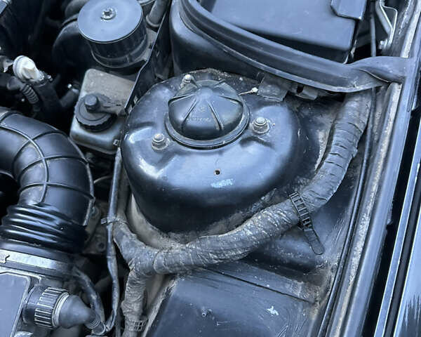 БМВ 5 Серия, объемом двигателя 2.5 л и пробегом 300 тыс. км за 3600 $, фото 22 на Automoto.ua