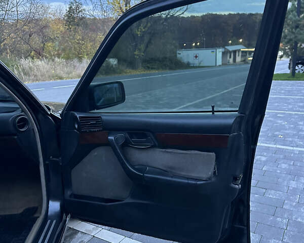 БМВ 5 Серия, объемом двигателя 2.5 л и пробегом 300 тыс. км за 3600 $, фото 14 на Automoto.ua