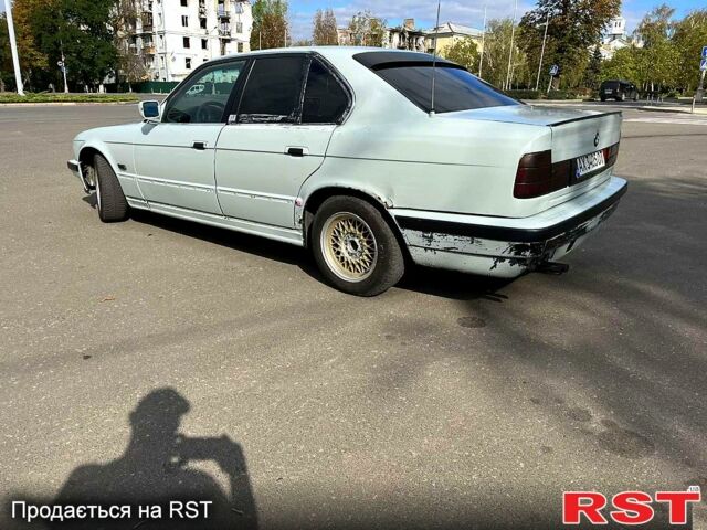БМВ 5 Серия, объемом двигателя 3 л и пробегом 300 тыс. км за 1900 $, фото 1 на Automoto.ua