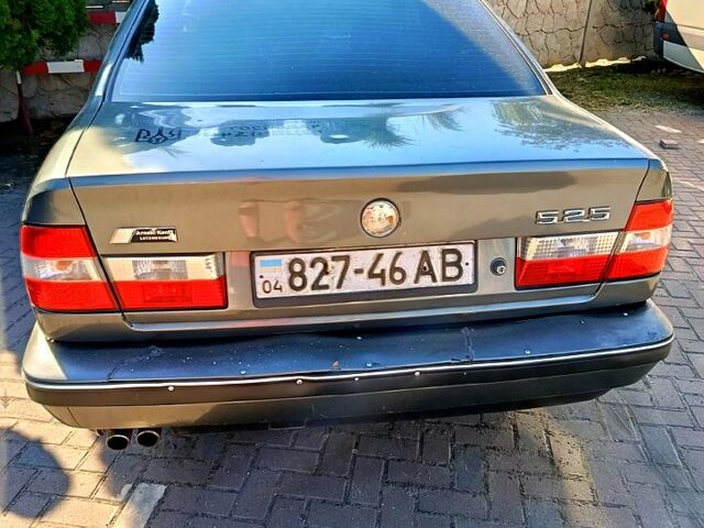 БМВ 5 Серия, объемом двигателя 2.5 л и пробегом 0 тыс. км за 1000 $, фото 5 на Automoto.ua