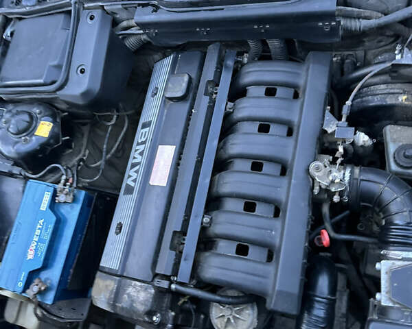 БМВ 5 Серия, объемом двигателя 2.5 л и пробегом 300 тыс. км за 3600 $, фото 25 на Automoto.ua