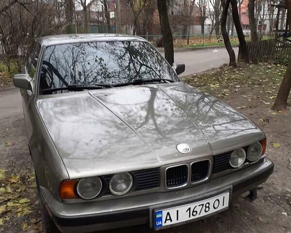 БМВ 5 Серия, объемом двигателя 2.5 л и пробегом 400 тыс. км за 3300 $, фото 1 на Automoto.ua