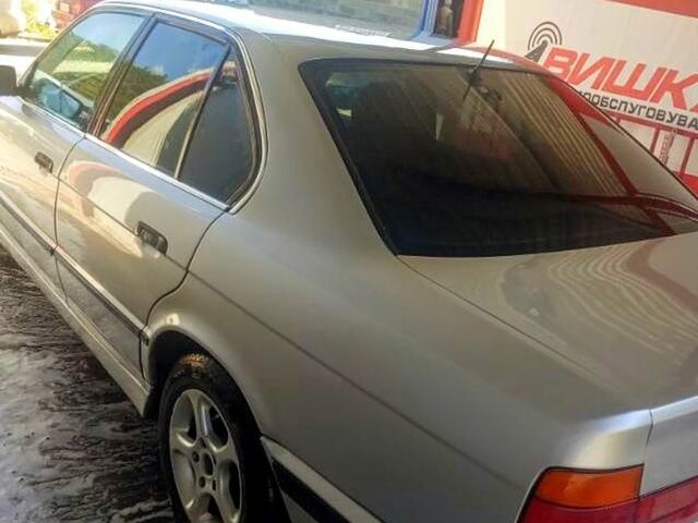 БМВ 5 Серия, объемом двигателя 2 л и пробегом 0 тыс. км за 2300 $, фото 2 на Automoto.ua