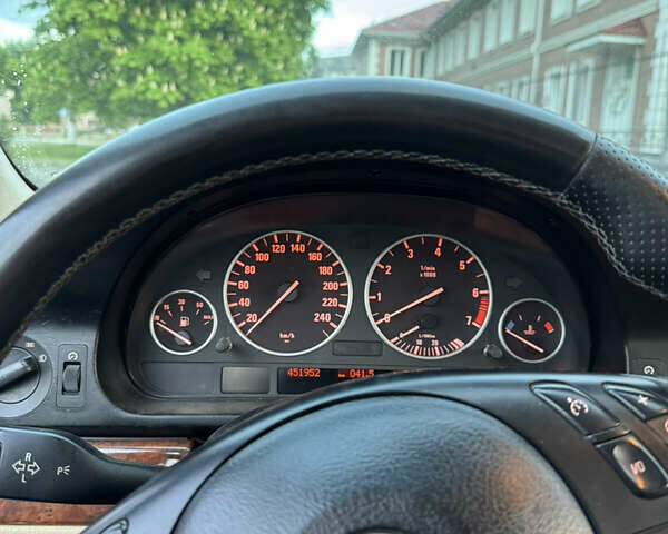 БМВ 5 Серия, объемом двигателя 2.8 л и пробегом 451 тыс. км за 4000 $, фото 13 на Automoto.ua