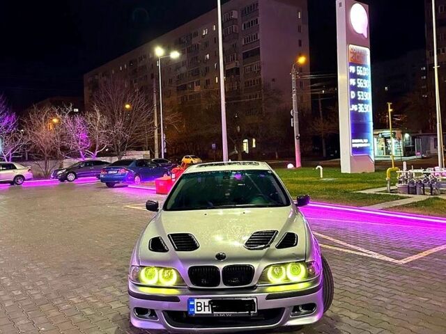 БМВ 5 Серія, об'ємом двигуна 3.5 л та пробігом 0 тис. км за 3000 $, фото 2 на Automoto.ua