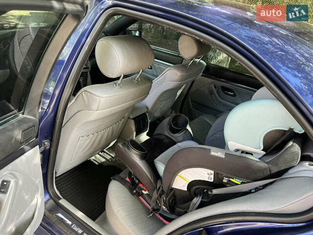 БМВ 5 Серия, объемом двигателя 3.5 л и пробегом 358 тыс. км за 5400 $, фото 11 на Automoto.ua