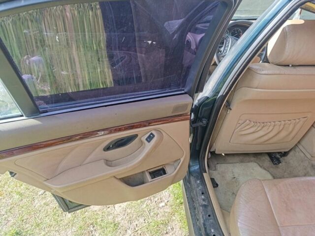 БМВ 5 Серія, об'ємом двигуна 0 л та пробігом 2 тис. км за 750 $, фото 1 на Automoto.ua