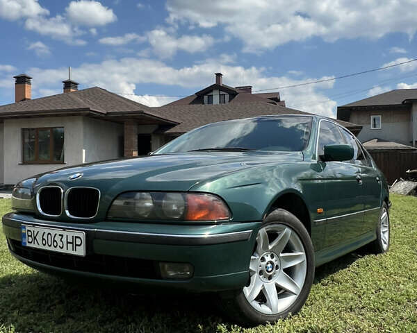 БМВ 5 Серия, объемом двигателя 2.5 л и пробегом 352 тыс. км за 5000 $, фото 1 на Automoto.ua