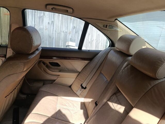 БМВ 5 Серія, об'ємом двигуна 0 л та пробігом 2 тис. км за 750 $, фото 2 на Automoto.ua