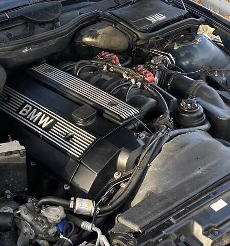 БМВ 5 Серія, об'ємом двигуна 2.5 л та пробігом 332 тис. км за 4600 $, фото 7 на Automoto.ua