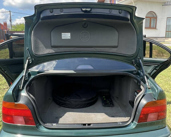 БМВ 5 Серия, объемом двигателя 2.5 л и пробегом 352 тыс. км за 5000 $, фото 10 на Automoto.ua