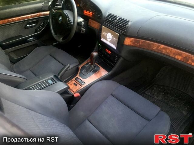 БМВ 5 Серия, объемом двигателя 35 л и пробегом 380 тыс. км за 4880 $, фото 12 на Automoto.ua