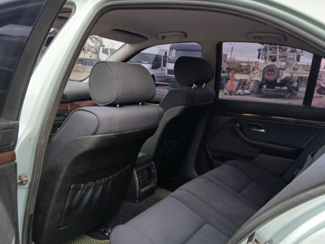 БМВ 5 Серия, объемом двигателя 0 л и пробегом 374 тыс. км за 3500 $, фото 4 на Automoto.ua