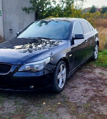 БМВ 5 Серия, объемом двигателя 2.5 л и пробегом 300 тыс. км за 4800 $, фото 1 на Automoto.ua