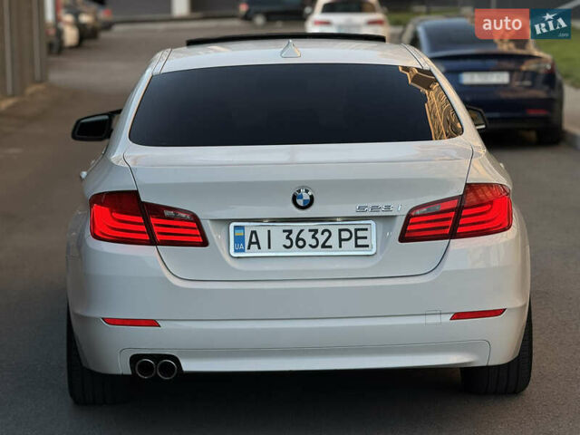 БМВ 5 Серия, объемом двигателя 3 л и пробегом 200 тыс. км за 10800 $, фото 5 на Automoto.ua