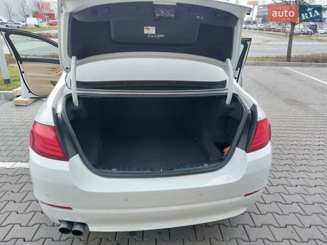 БМВ 5 Серія, об'ємом двигуна 2 л та пробігом 114 тис. км за 14000 $, фото 24 на Automoto.ua