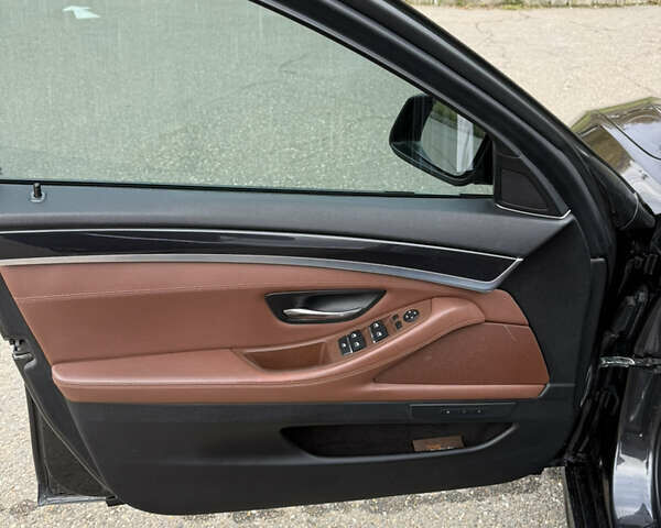 БМВ 5 Серия, объемом двигателя 2.99 л и пробегом 240 тыс. км за 17499 $, фото 13 на Automoto.ua