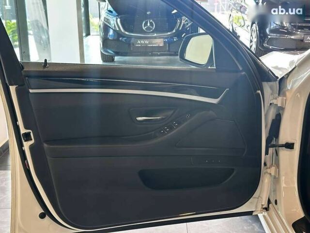 БМВ 5 Серия, объемом двигателя 2 л и пробегом 114 тыс. км за 17400 $, фото 13 на Automoto.ua