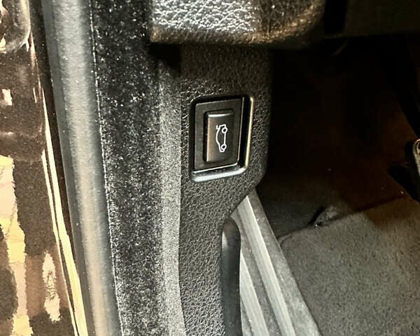 БМВ 5 Серия, объемом двигателя 2 л и пробегом 284 тыс. км за 16000 $, фото 45 на Automoto.ua