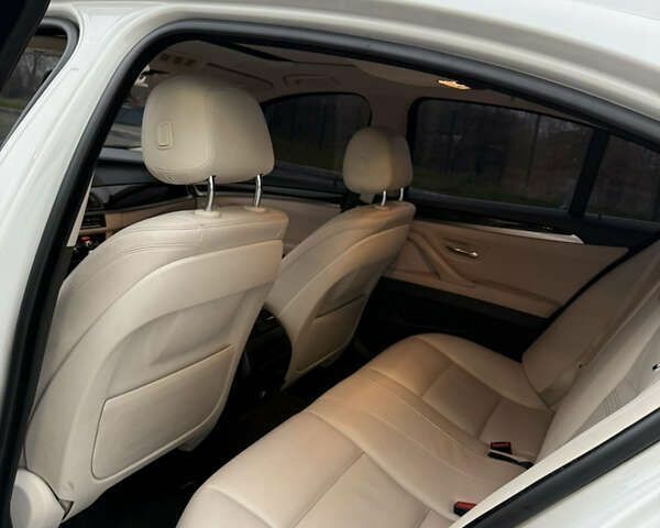 БМВ 5 Серия, объемом двигателя 2 л и пробегом 136 тыс. км за 13950 $, фото 12 на Automoto.ua