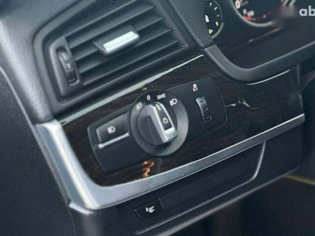 БМВ 5 Серія, об'ємом двигуна 3 л та пробігом 221 тис. км за 18000 $, фото 10 на Automoto.ua