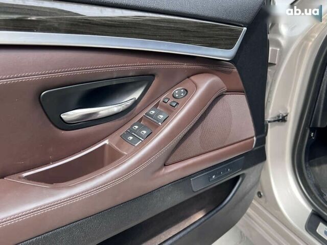 БМВ 5 Серія, об'ємом двигуна 3 л та пробігом 220 тис. км за 15990 $, фото 12 на Automoto.ua