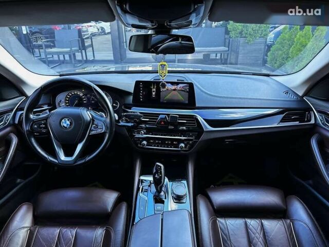 БМВ 5 Серія, об'ємом двигуна 2 л та пробігом 118 тис. км за 28999 $, фото 26 на Automoto.ua