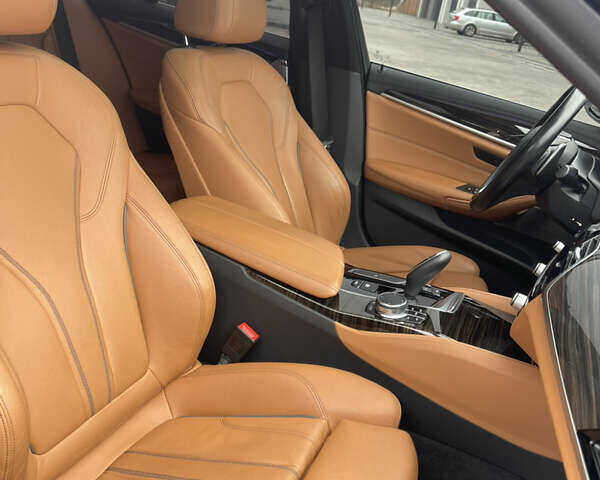 БМВ 5 Серия, объемом двигателя 0 л и пробегом 177 тыс. км за 24500 $, фото 36 на Automoto.ua