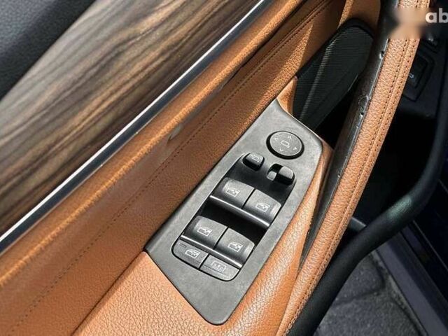 БМВ 5 Серия, объемом двигателя 0 л и пробегом 102 тыс. км за 33200 $, фото 8 на Automoto.ua