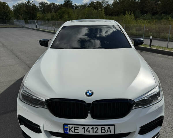 БМВ 5 Серия, объемом двигателя 3 л и пробегом 137 тыс. км за 42000 $, фото 3 на Automoto.ua