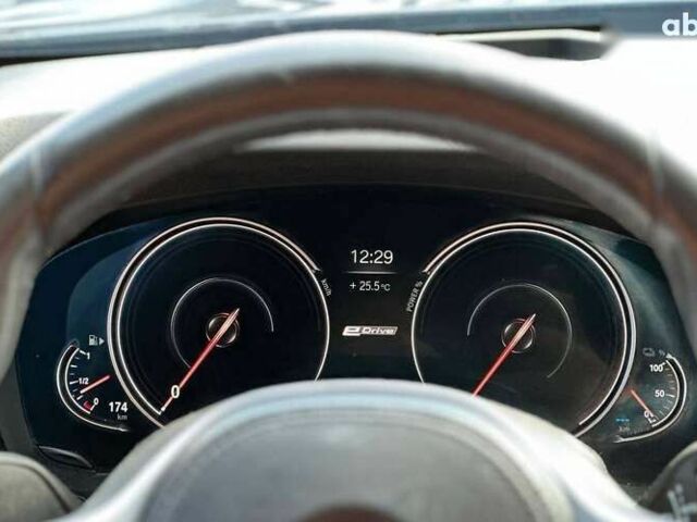 БМВ 5 Серия, объемом двигателя 0 л и пробегом 102 тыс. км за 33200 $, фото 12 на Automoto.ua