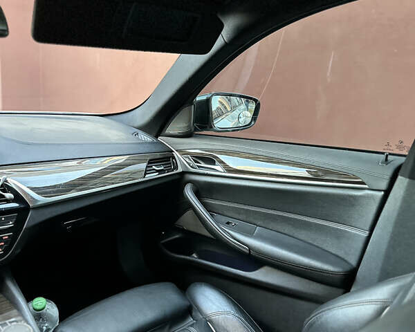 БМВ 5 Серия, объемом двигателя 3 л и пробегом 160 тыс. км за 21000 $, фото 16 на Automoto.ua