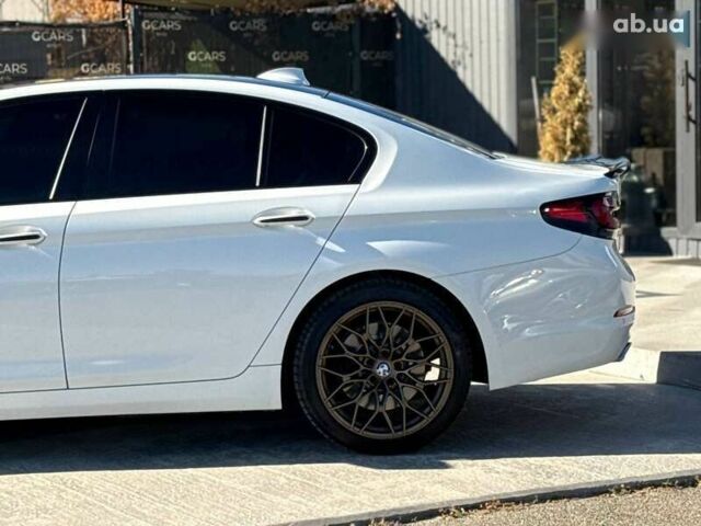 БМВ 5 Серия, объемом двигателя 3 л и пробегом 220 тыс. км за 32000 $, фото 11 на Automoto.ua