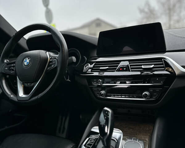 БМВ 5 Серия, объемом двигателя 0 л и пробегом 133 тыс. км за 31700 $, фото 19 на Automoto.ua