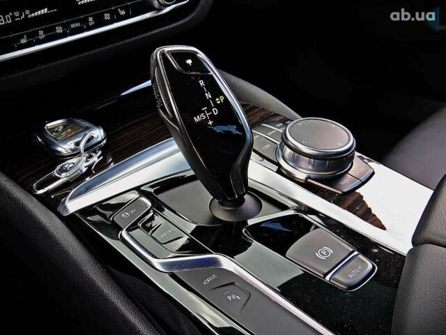 БМВ 5 Серия, объемом двигателя 0 л и пробегом 117 тыс. км за 28800 $, фото 15 на Automoto.ua