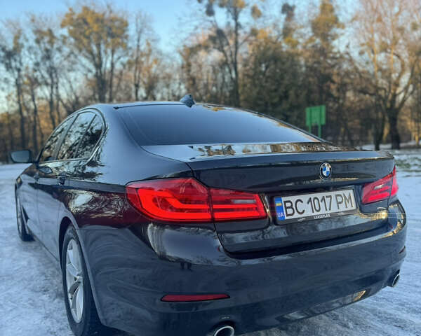 БМВ 5 Серія, об'ємом двигуна 2 л та пробігом 137 тис. км за 34999 $, фото 3 на Automoto.ua