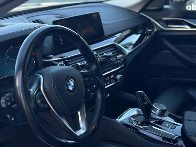 БМВ 5 Серия, объемом двигателя 2 л и пробегом 180 тыс. км за 31000 $, фото 10 на Automoto.ua